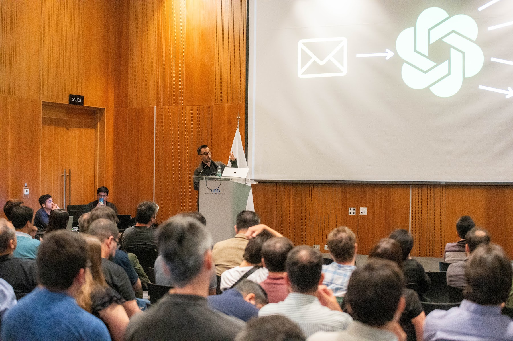 Foto 49 de Conferencia IADevs 2024