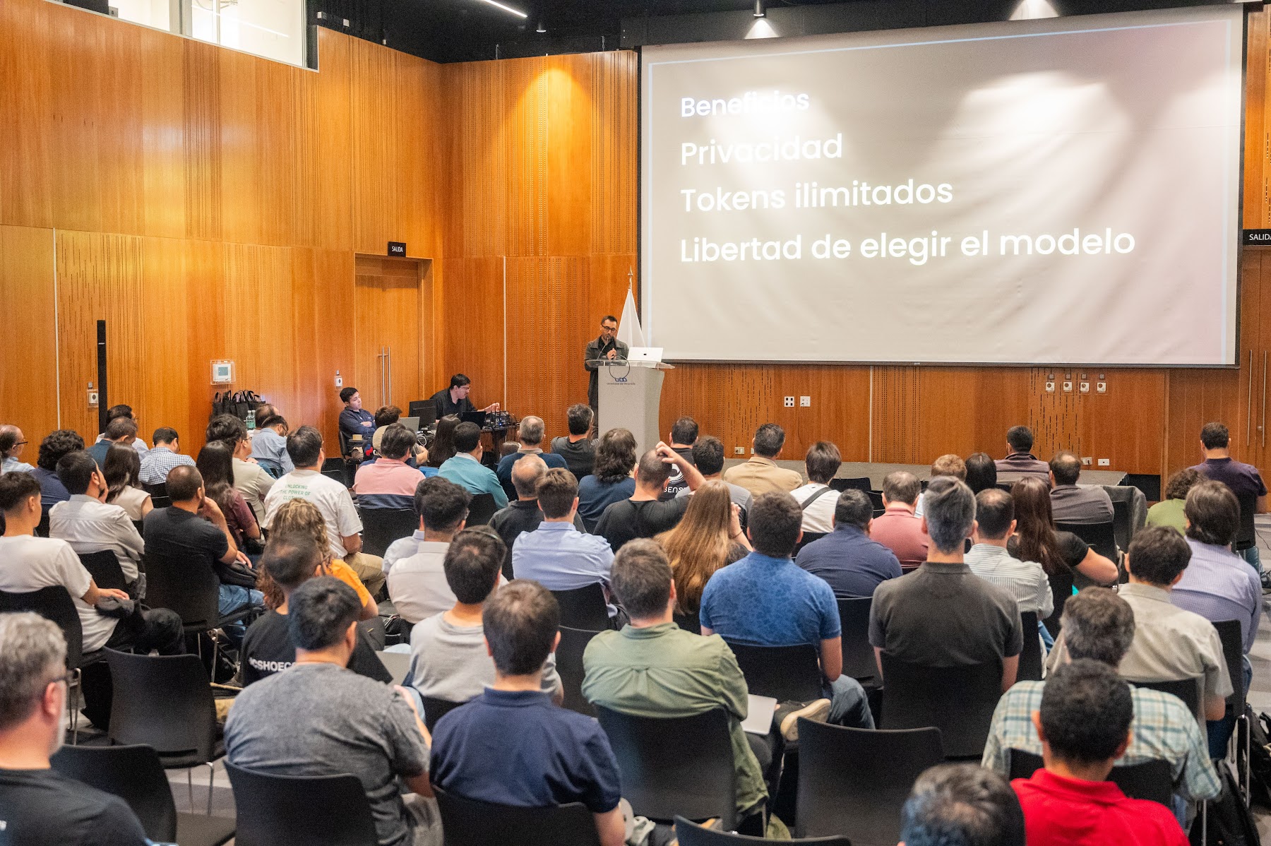 Foto 53 de Conferencia IADevs 2024