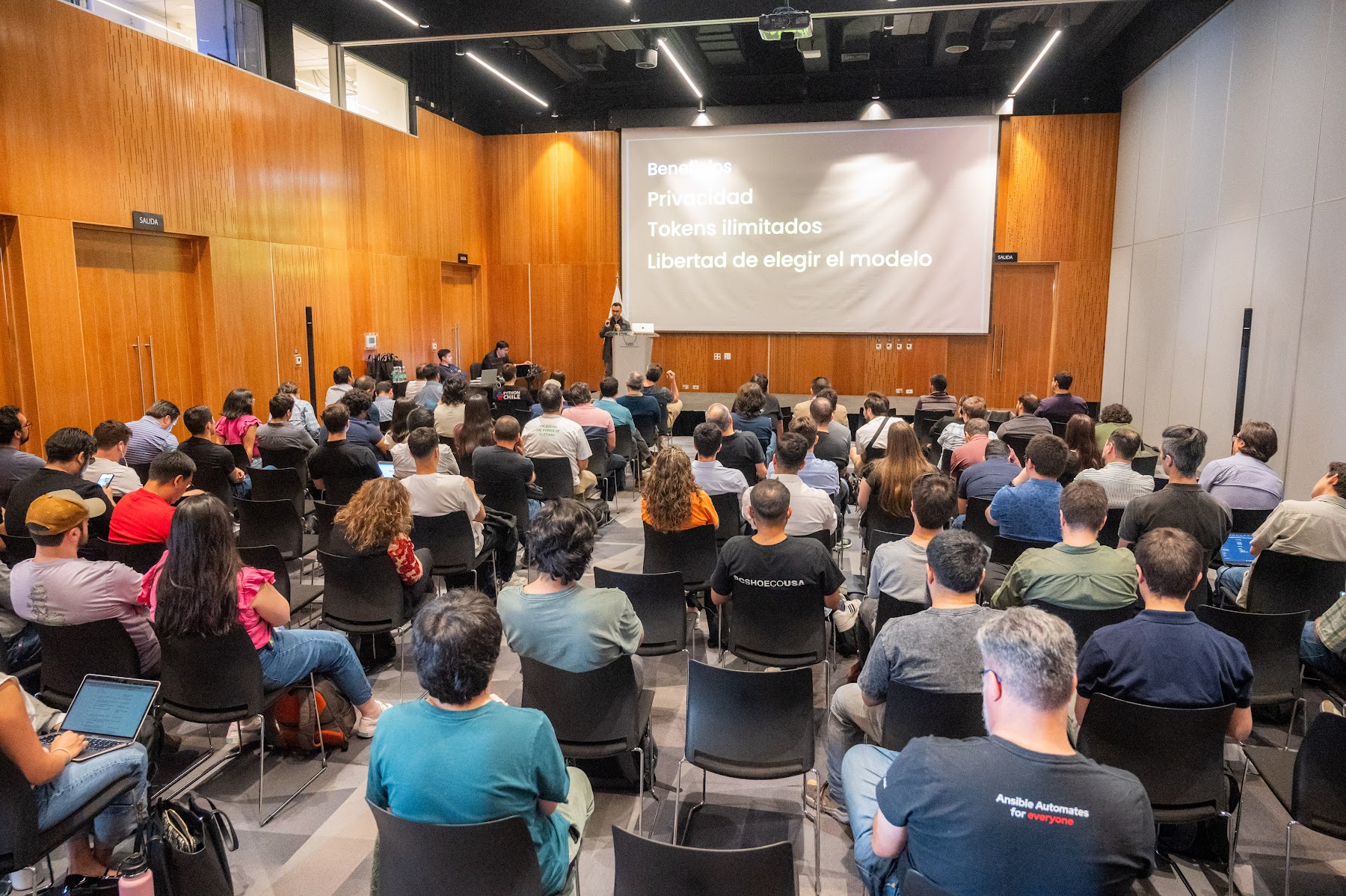 Foto 54 de Conferencia IADevs 2024