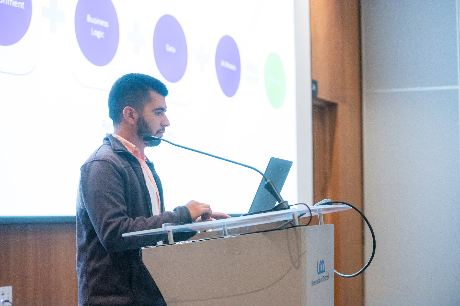 Foto 93 de Conferencia IADevs 2024