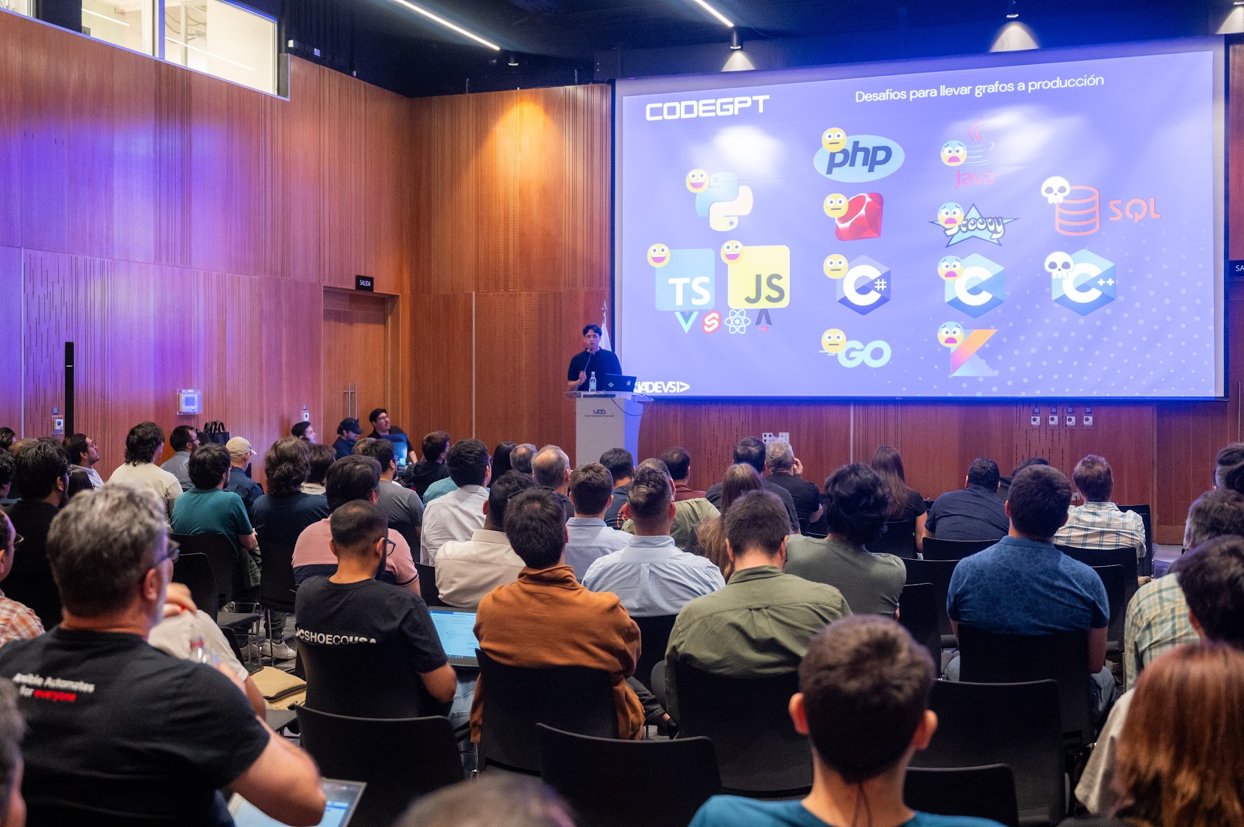 Foto 150 de Conferencia IADevs 2024