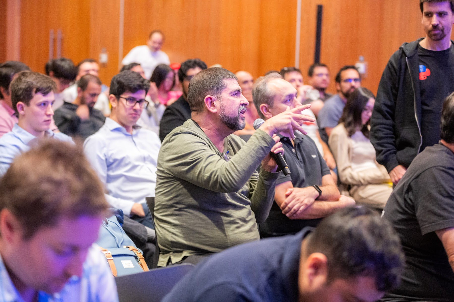 Muestra 5 de Conferencia IADevs 2024