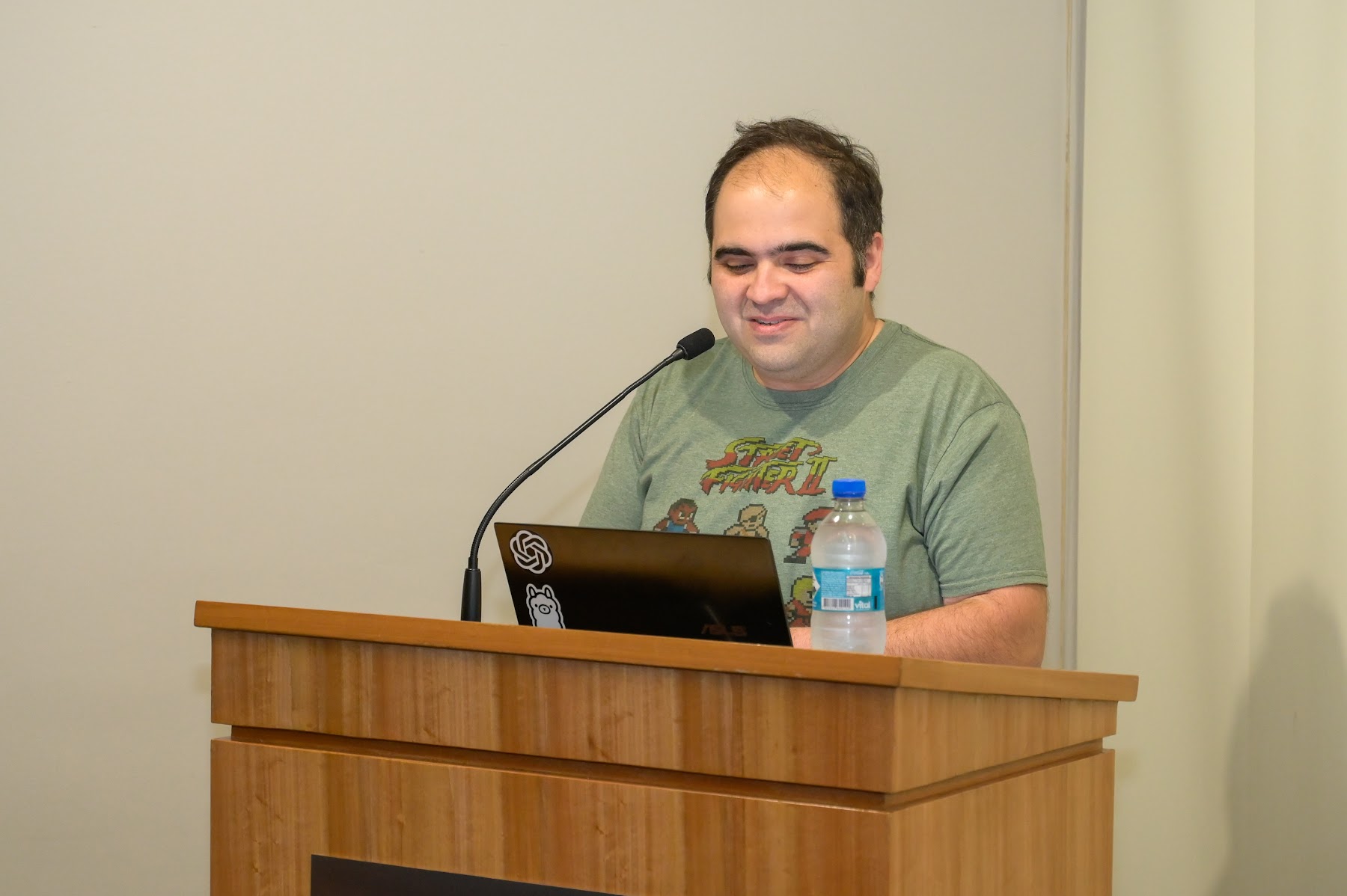 Foto 12 de Conferencia IADevs 2025 Concepción