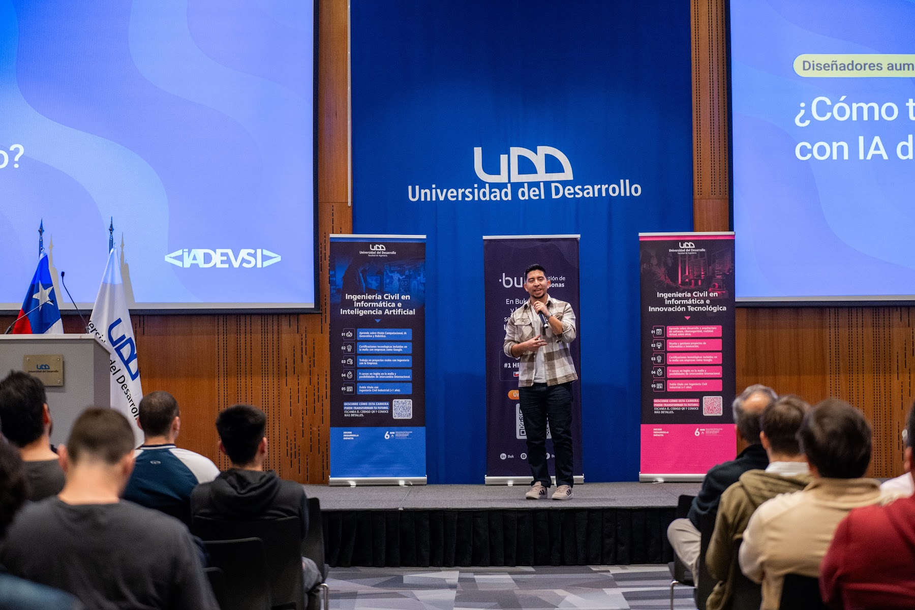 Foto 14 de Conferencia IADevs 2025 Santiago