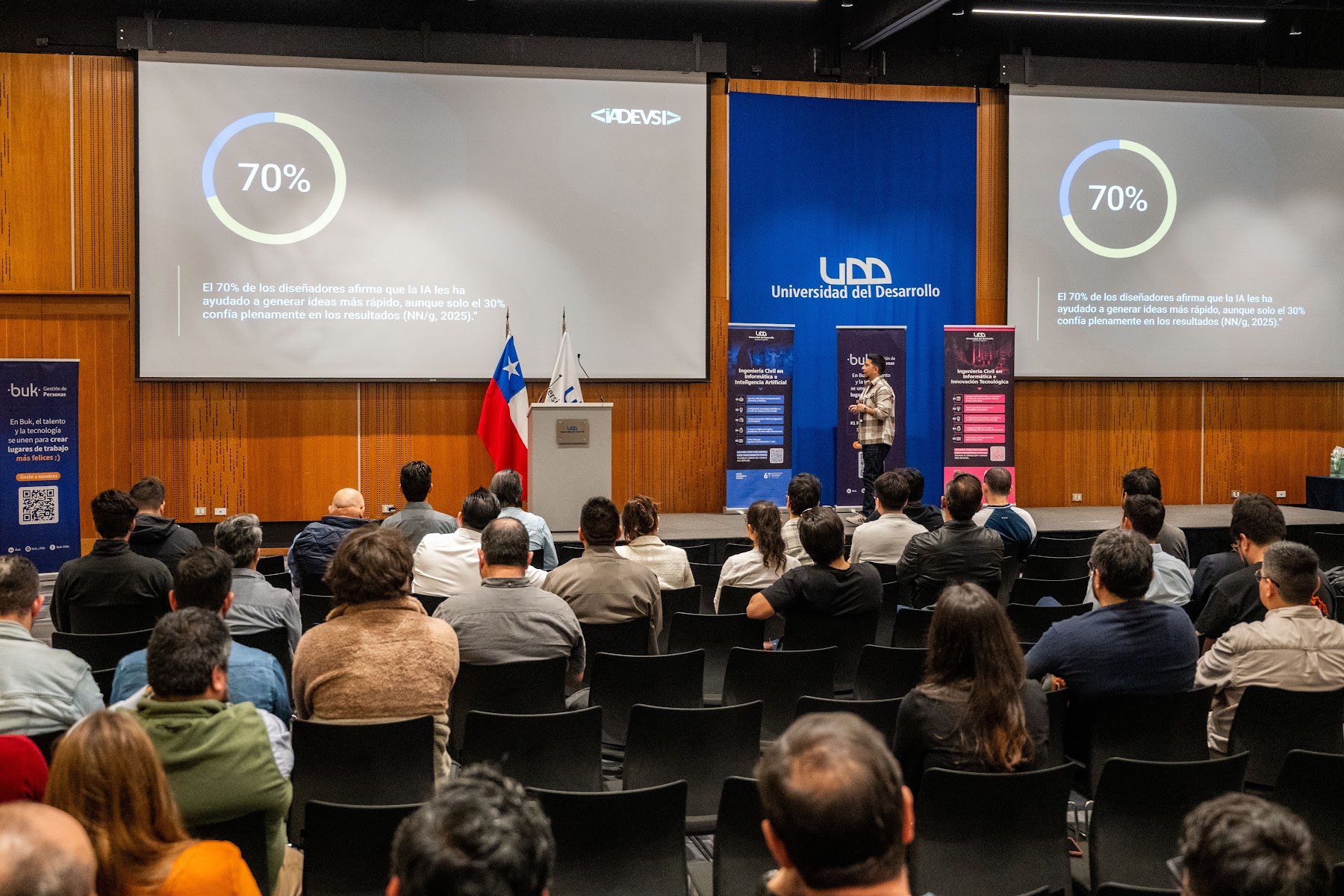 Foto 21 de Conferencia IADevs 2025 Santiago