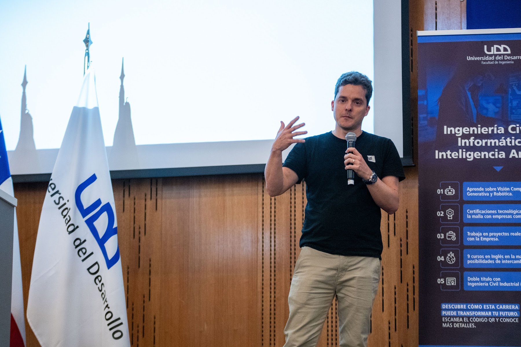 Foto 44 de Conferencia IADevs 2025 Santiago