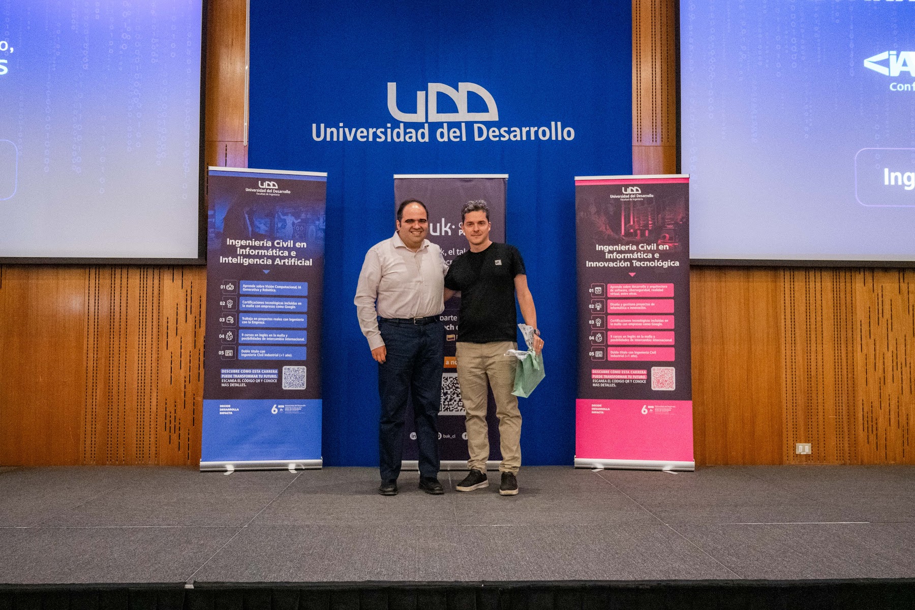 Foto 51 de Conferencia IADevs 2025 Santiago