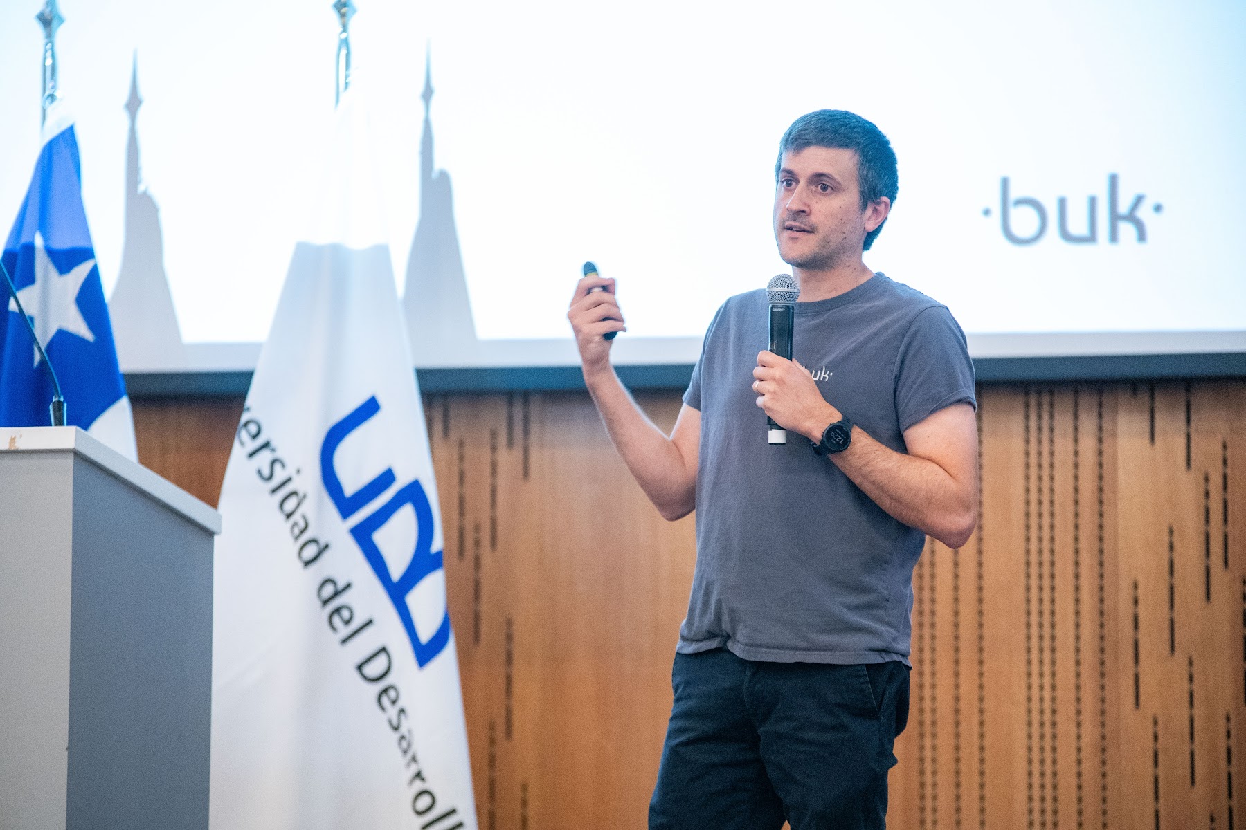 Foto 57 de Conferencia IADevs 2025 Santiago