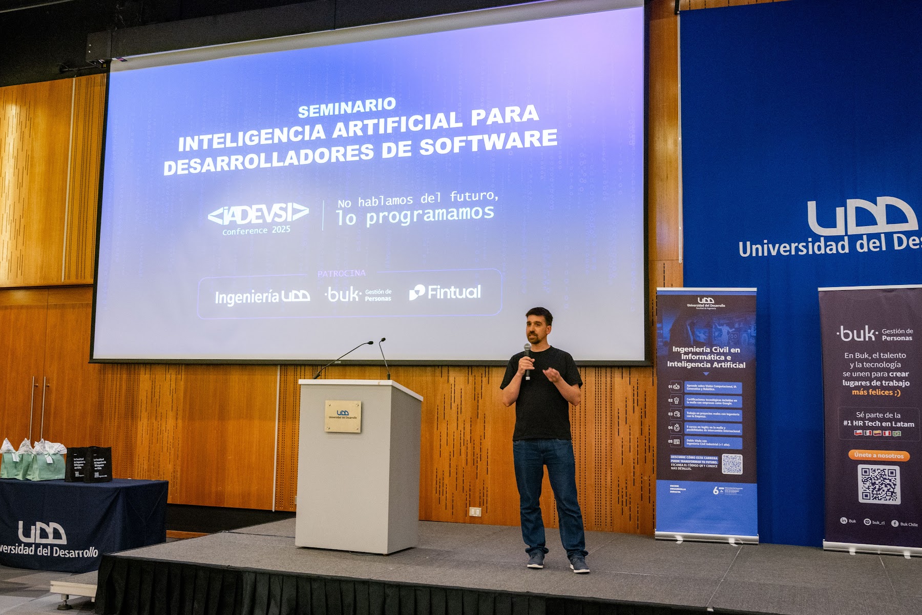 Foto 66 de Conferencia IADevs 2025 Santiago