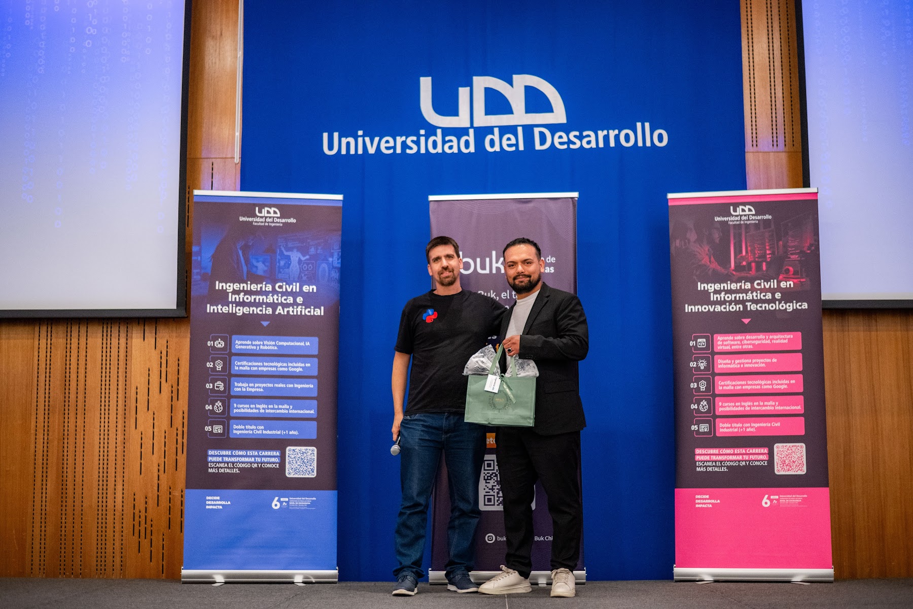 Foto 76 de Conferencia IADevs 2025 Santiago