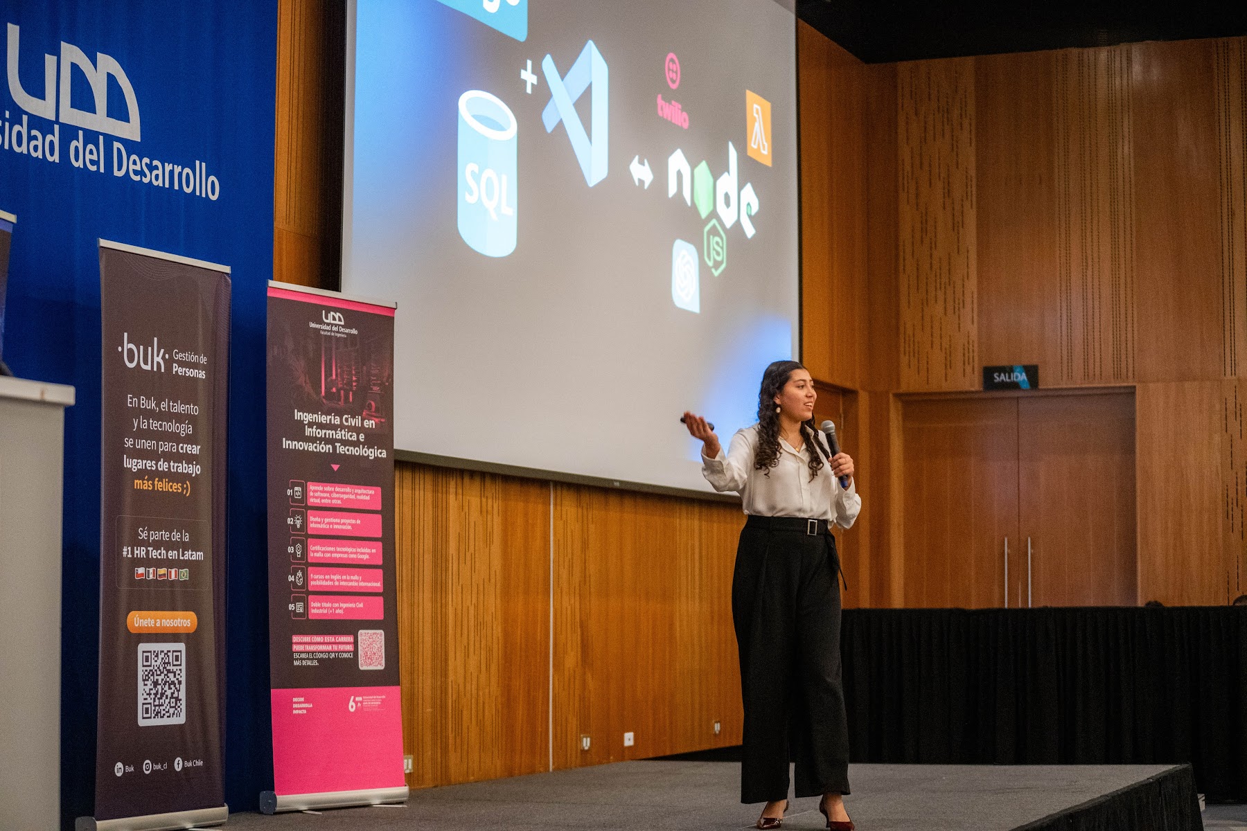 Foto 100 de Conferencia IADevs 2025 Santiago