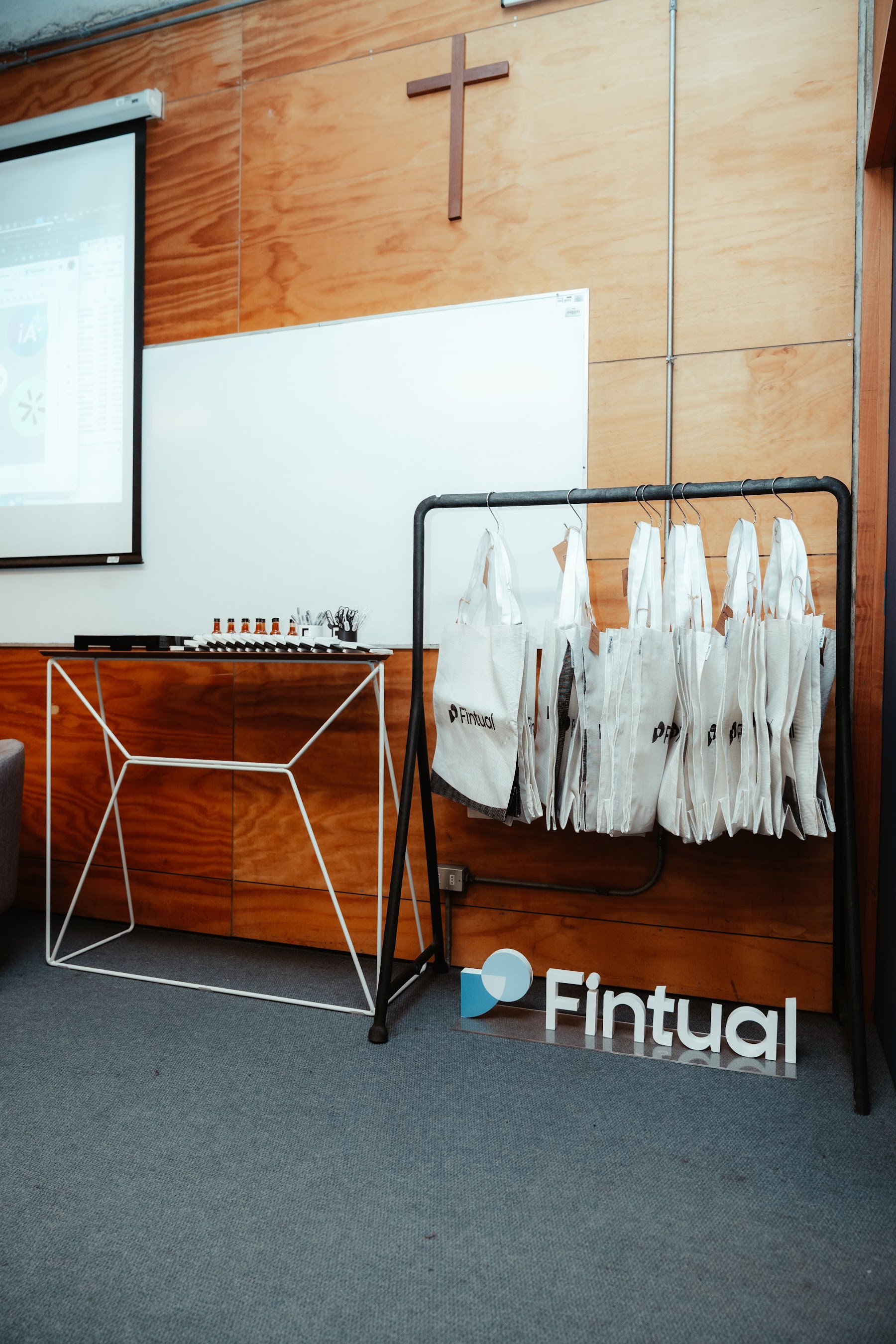 Muestra 2 de Conferencia IADevs 2025 Valparaíso