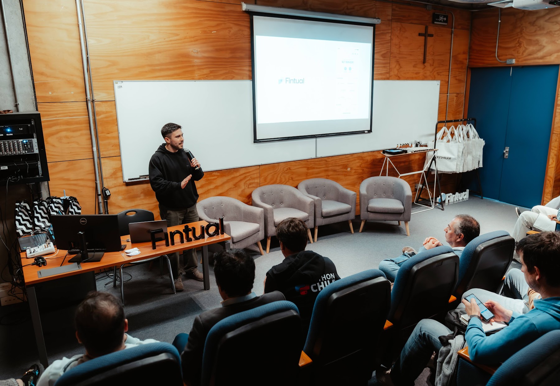 Foto 27 de Conferencia IADevs 2025 Valparaíso