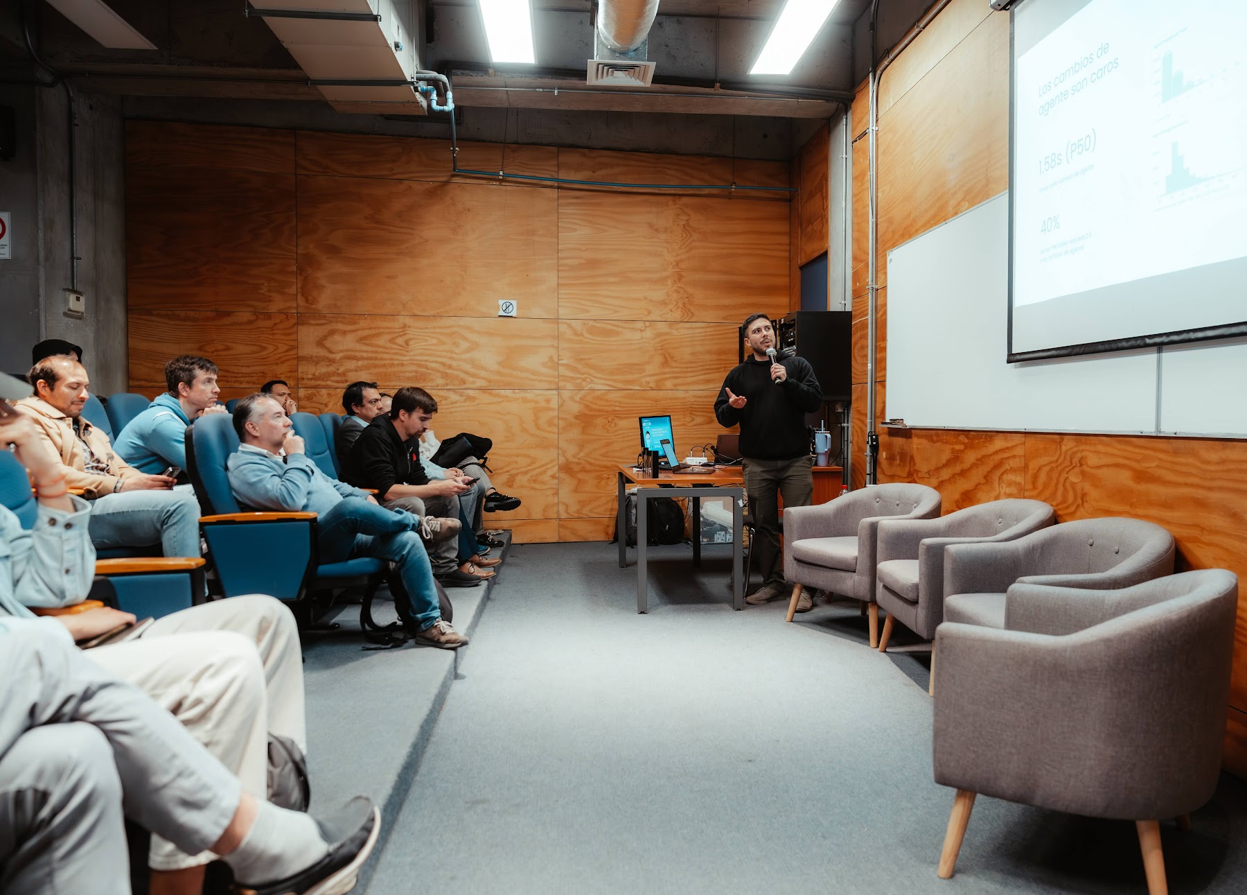 Foto 36 de Conferencia IADevs 2025 Valparaíso