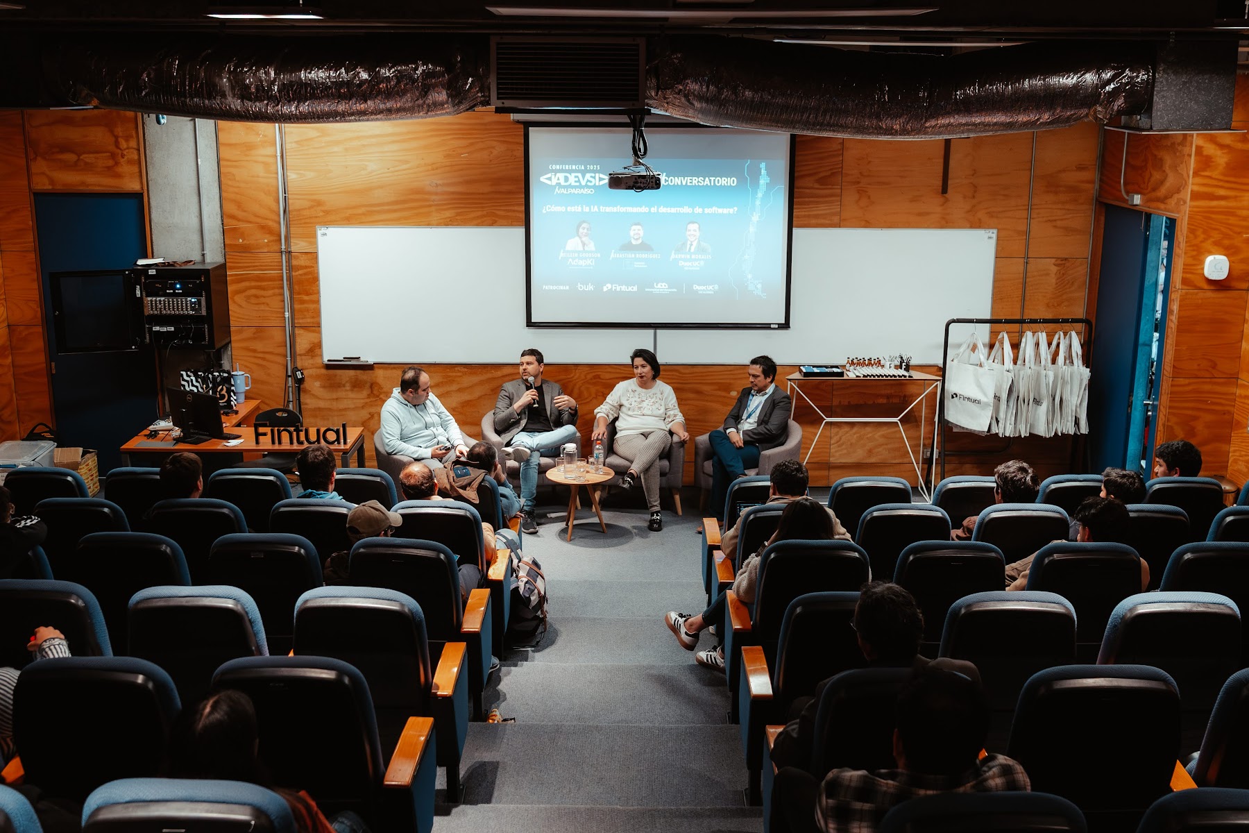 Foto 85 de Conferencia IADevs 2025 Valparaíso