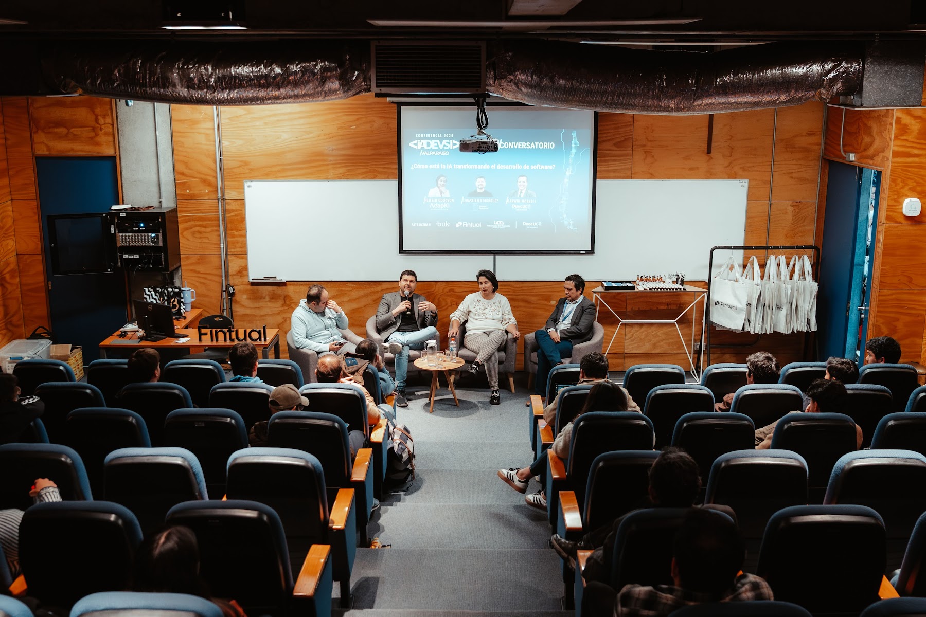 Foto 86 de Conferencia IADevs 2025 Valparaíso